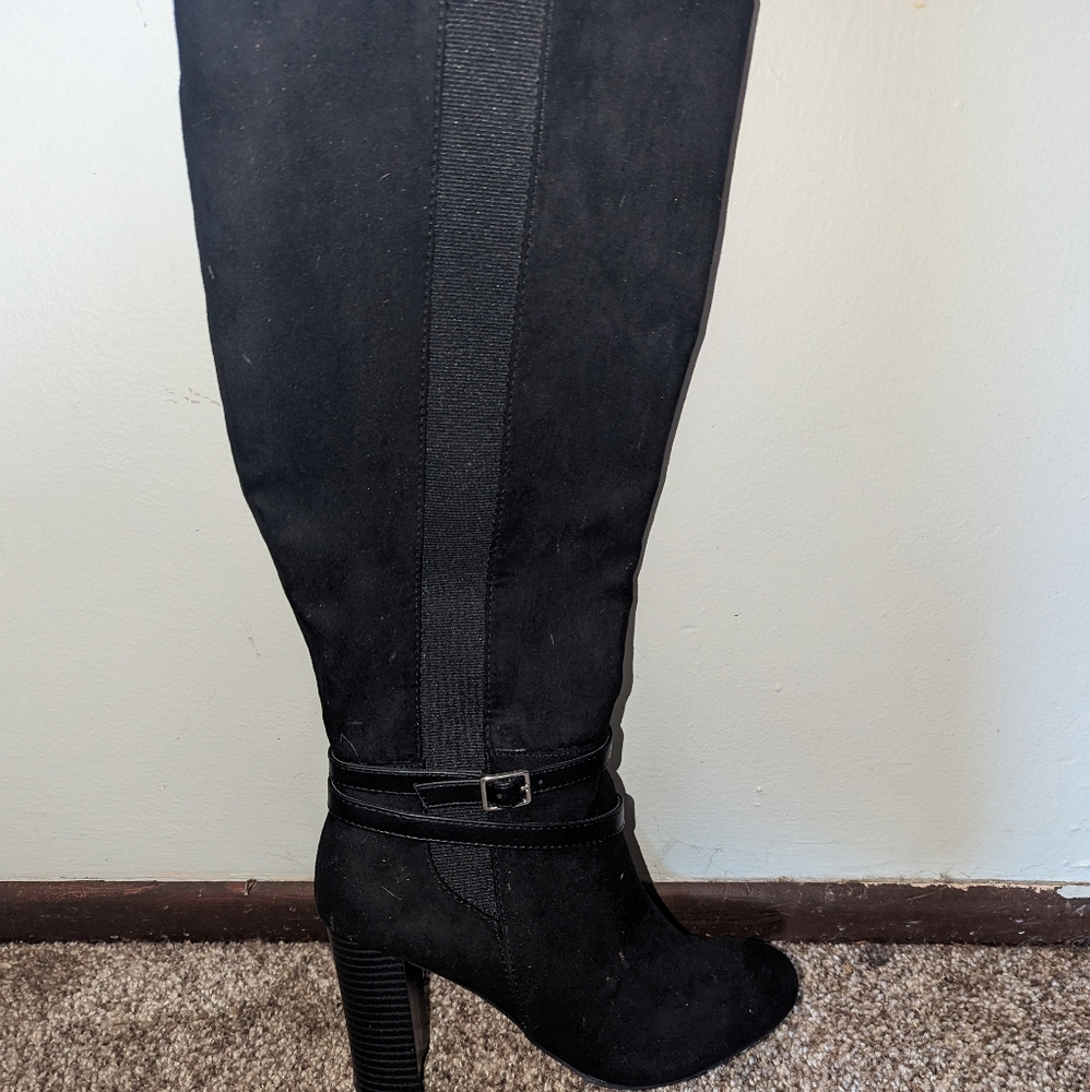 Black boots